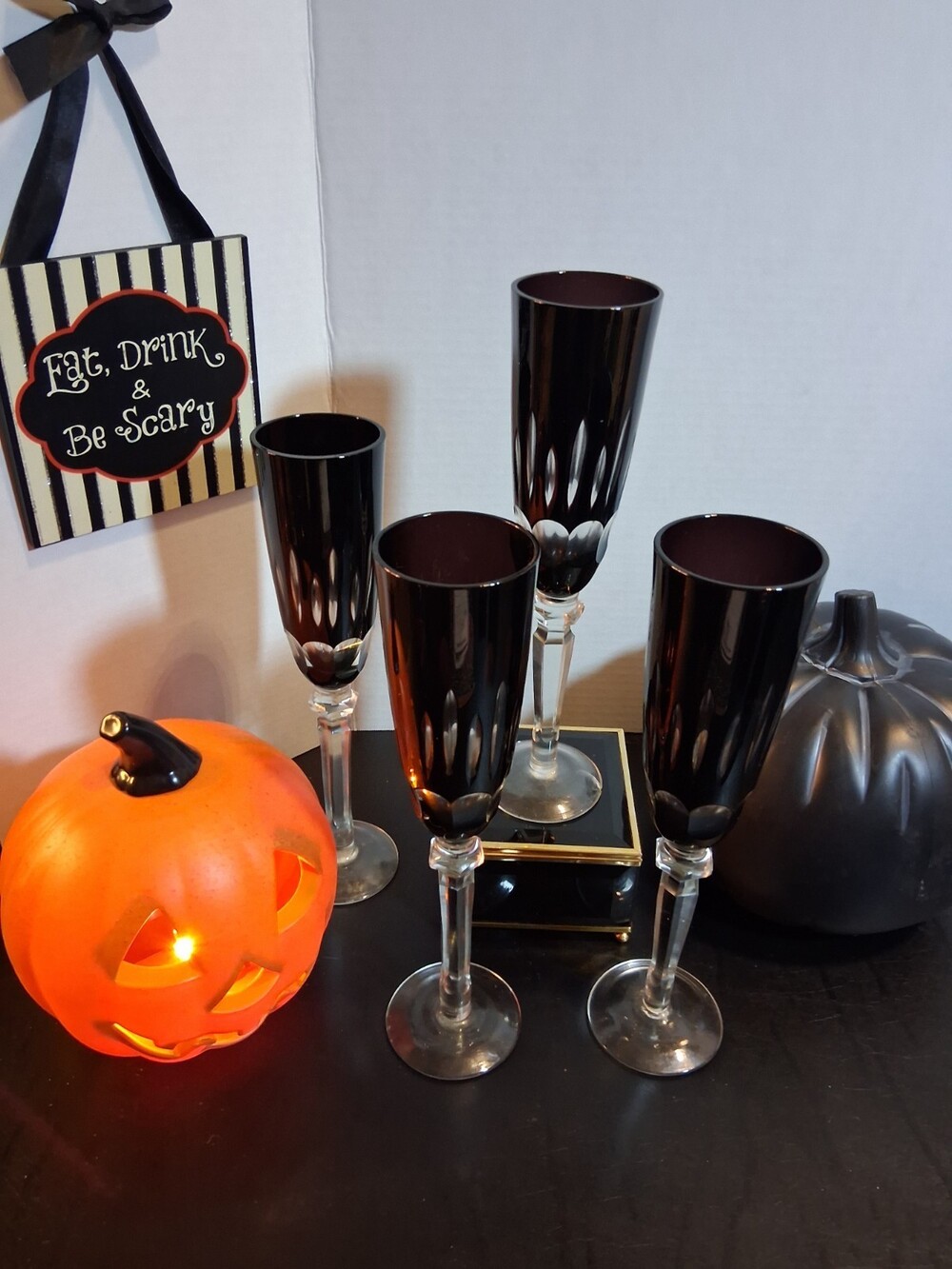VTG 'Shannon/Godinger' "Black 2 Clear" Crystal Champagne Flutes; Set of 4; Mint